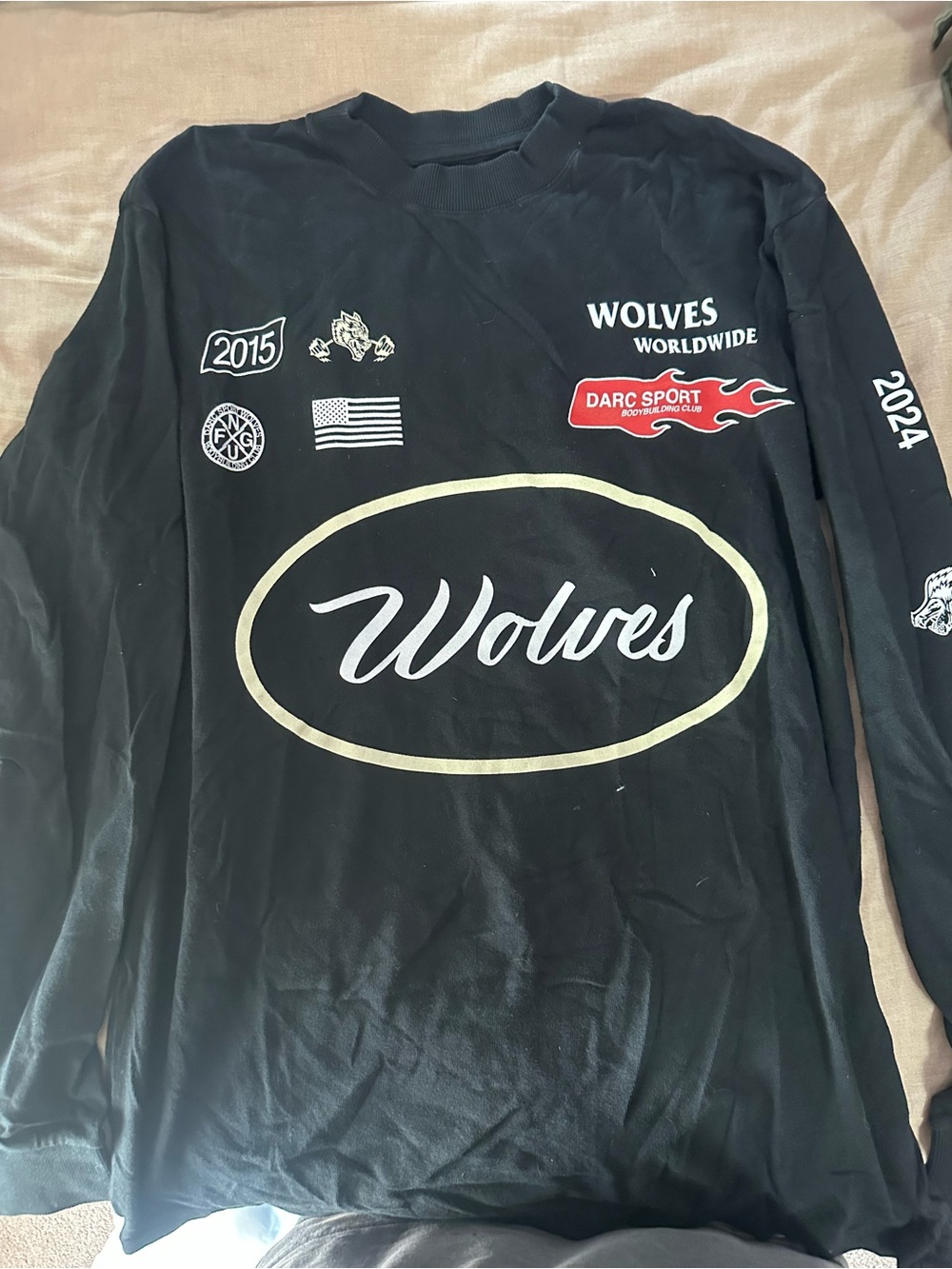 Darc Sport Wolves Worldwide Graphic Long Sleeve Tee - Black with Gold print